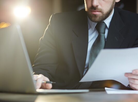 Advogado empresarial: 5 motivos por que seu negócio precisa de um