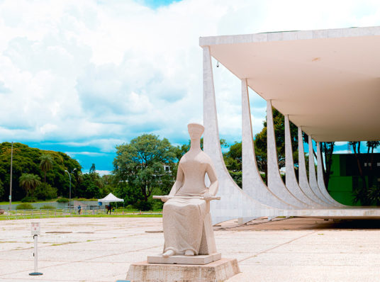 Advogados em Brasília: 5 dicas para escolher um escritório jurídico para sua empresa